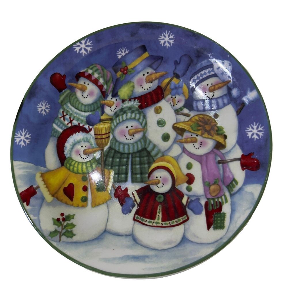 VTG Snowmen Happy Christmas‎ 8 1/8” Holiday Winter Snow Family Plate Hats Scarfs
